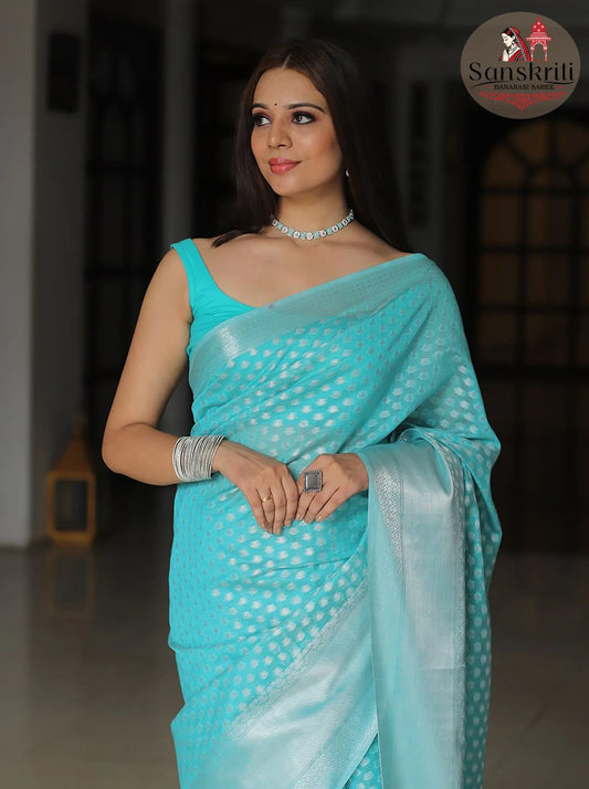 Kanchipuram (Kanjivaram) Silk Saree with Silver Zari Work – Elegant Traditional Wear (6.25 Meters)