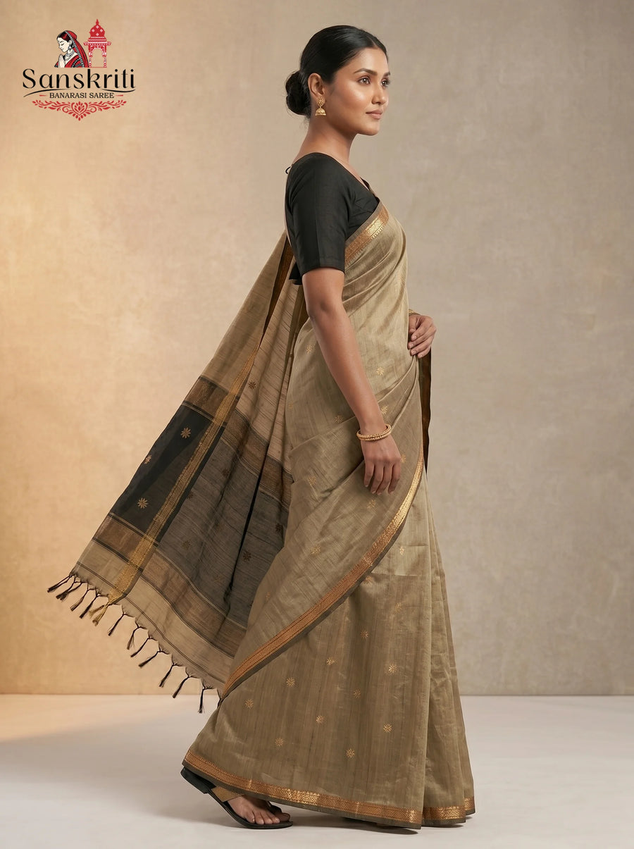 Maheshwari silk cotton saree, a traditional handloom weave originating from the town of Maheshwar in Madhya Pradesh